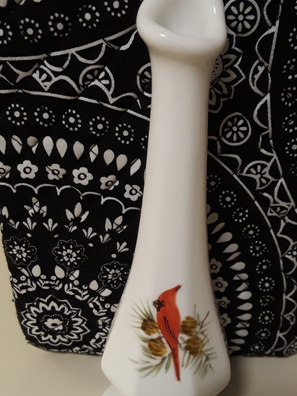 Fenton Hand-Painted Cardinal Bud Vase - Signed Gloria Finn 7.5"